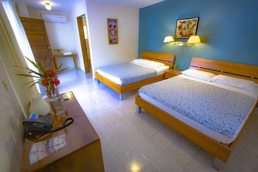 ז'אקמל Hotel Restaurant Cyvadier Plage מראה חיצוני תמונה
