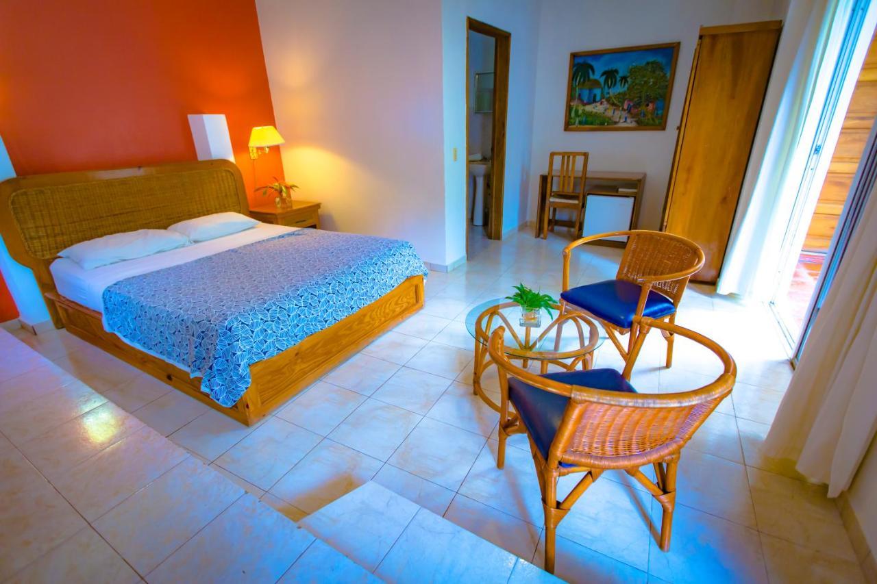ז'אקמל Hotel Restaurant Cyvadier Plage מראה חיצוני תמונה